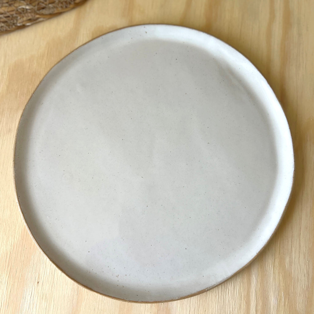 White Hand-Formed Plates - Medium 23cm